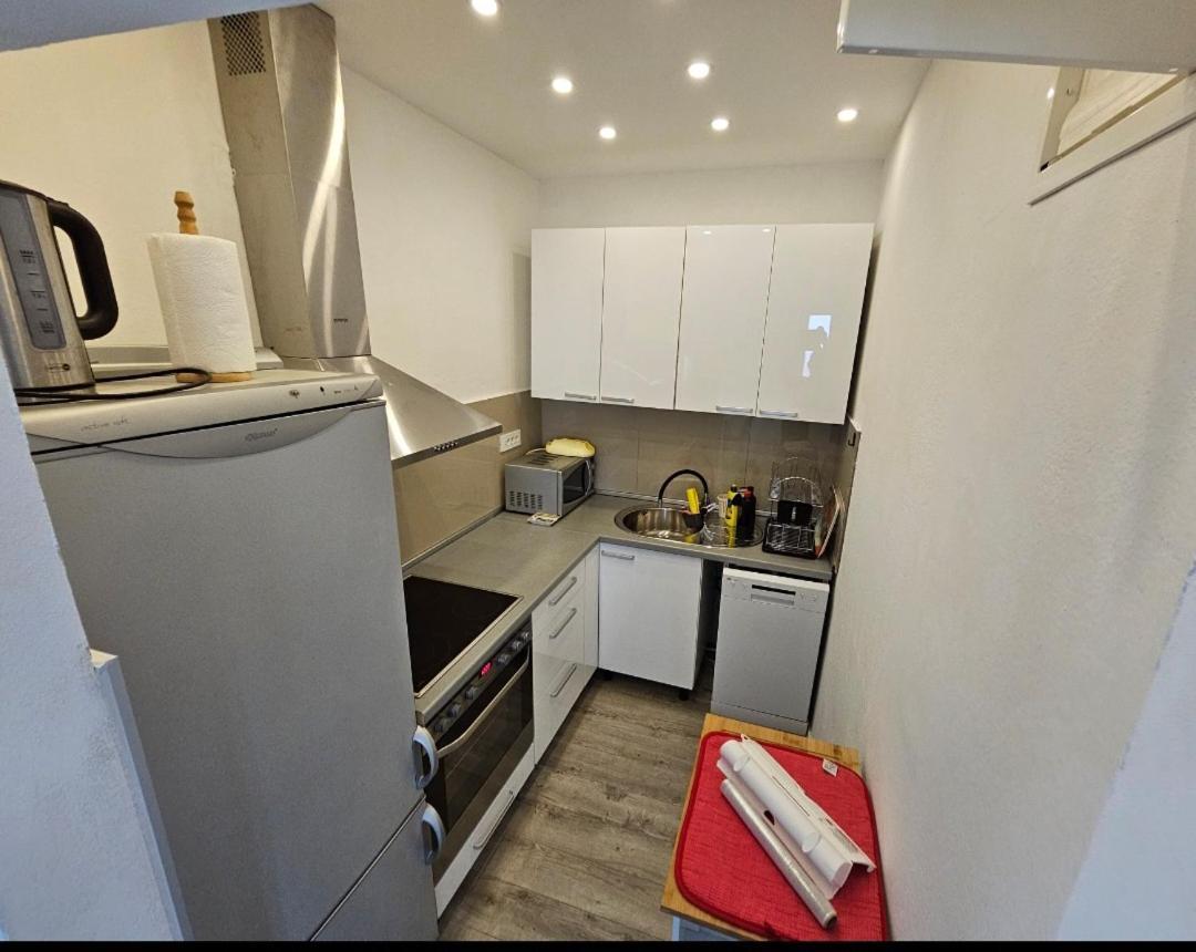 Apartmani Alma Podgora Bagian luar foto